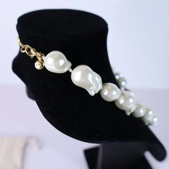 J. CREW Oversized Baroque Pearl Necklace Natural White - Picture 4 of 7